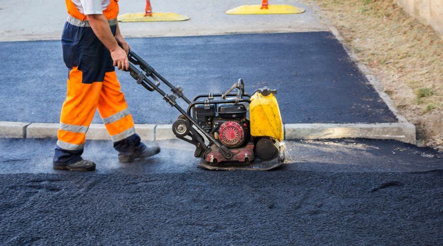Professional gutter cleaning in Vera, OK